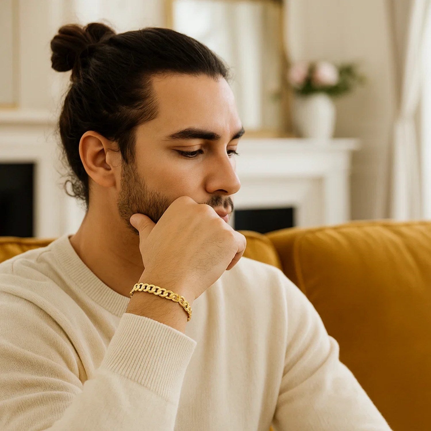 14k yellow gold solid curb bracelet featuring modern chain links, elegantly crafted for a luxurious finish.