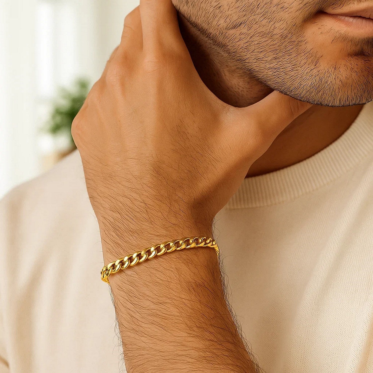 14k yellow gold Miami Cuban semi-solid bracelet, 5.50 mm, showcasing a classic luxury design with elegant shine.