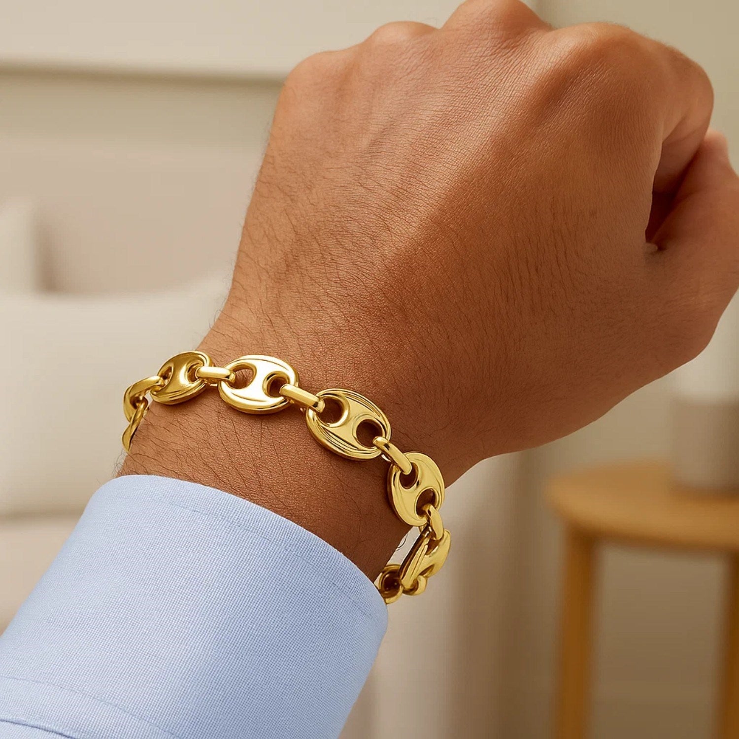 14k yellow gold puffed mariner link bracelet, elegantly designed with 11.00 mm links for a luxurious finish.