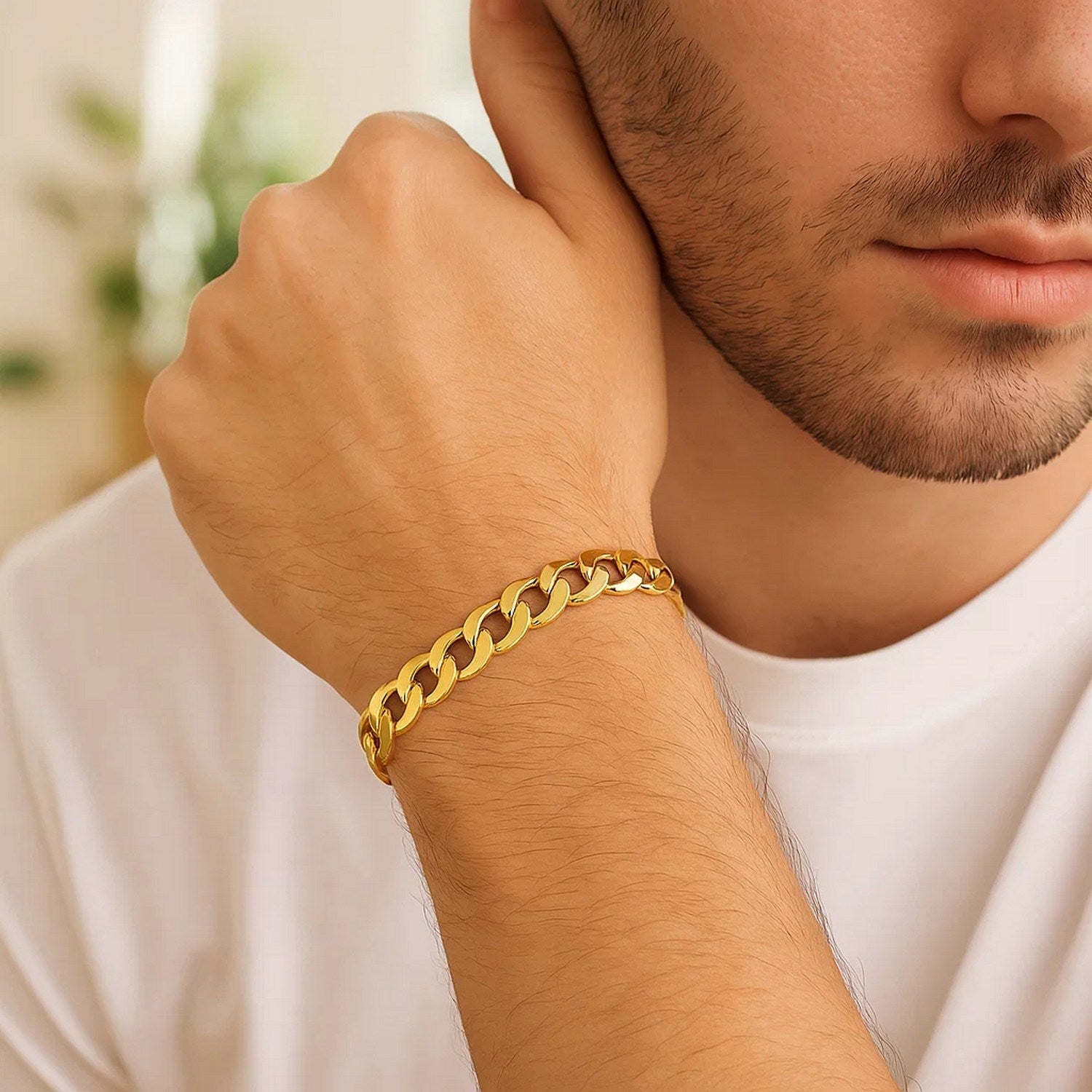 14k yellow gold curb bracelet with contemporary chain link design, showcasing elegance and luxury in every detail.