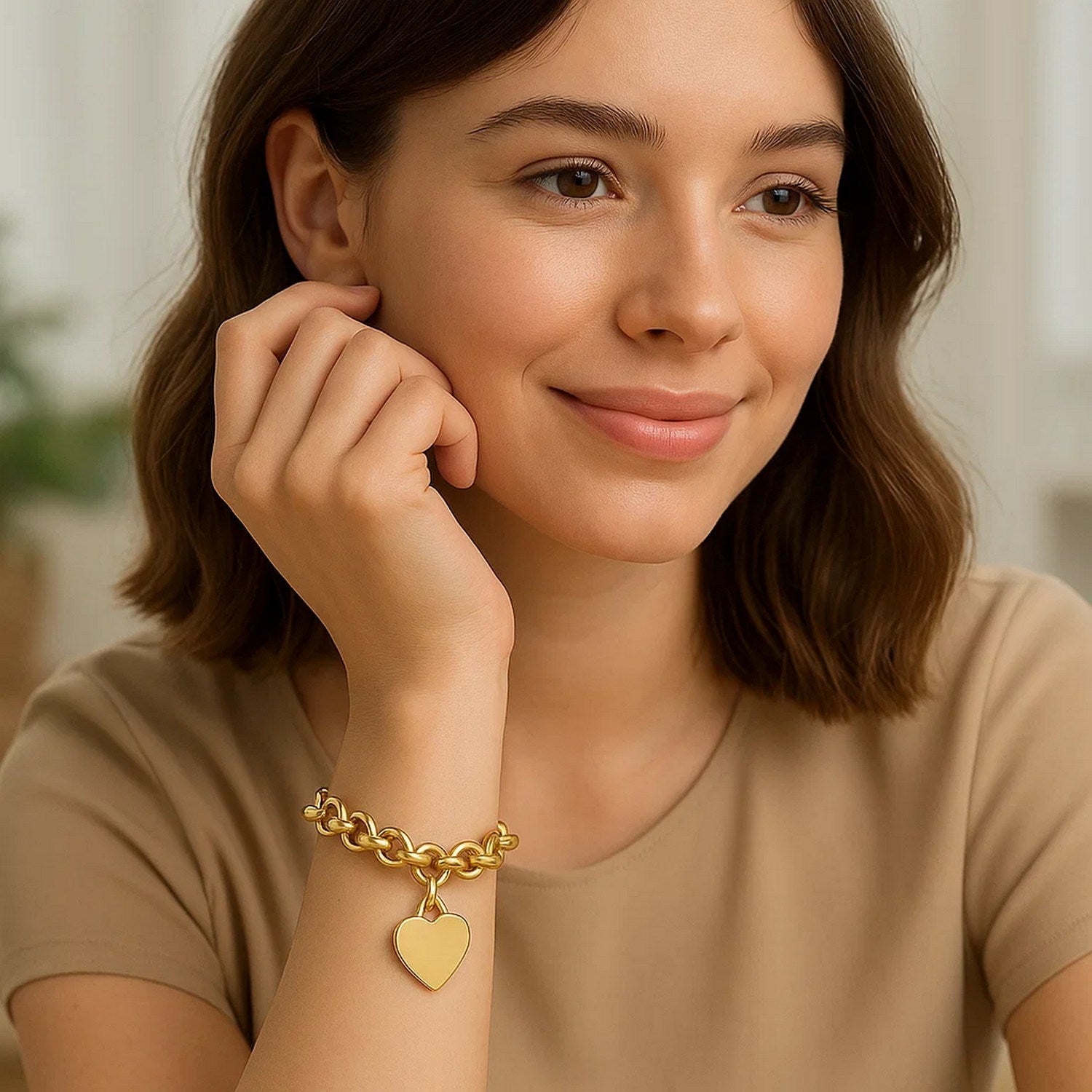 Elegant 14k yellow gold rolo link bracelet featuring a heart tag design, perfect for luxurious everyday wear.