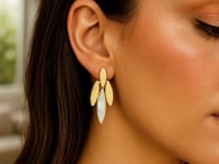Серьги-подвески из жёлтого золота 14k с жемчугом