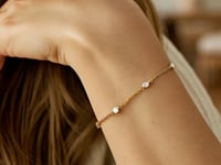 سوار من الذهب الأصفر عيار 14 قيراطًا بقطر 7 بوصات مع محطات من الماس (3.30 مم)