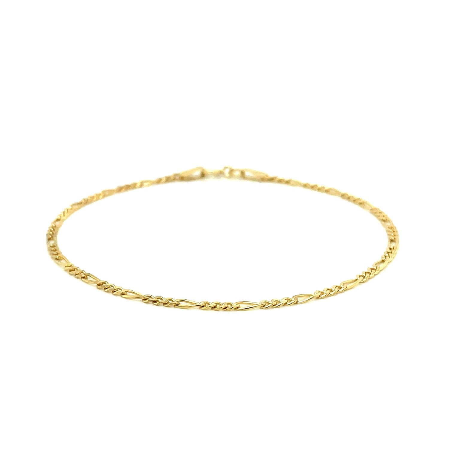 14k yellow gold Figaro anklet featuring a modern chain design, perfect for elegant layering or solo wear.