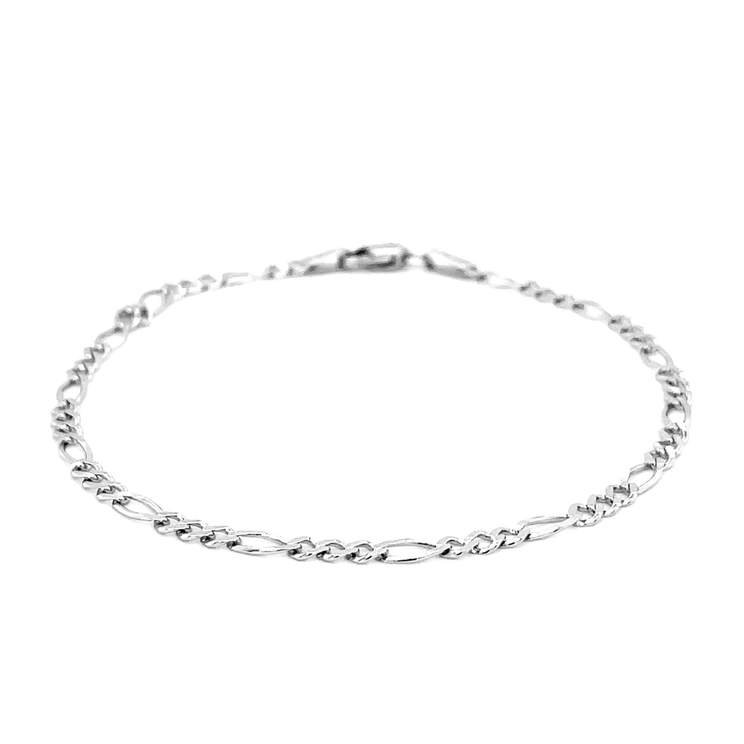14k white gold Figaro anklet featuring elegant chain links for a modern, luxurious touch.