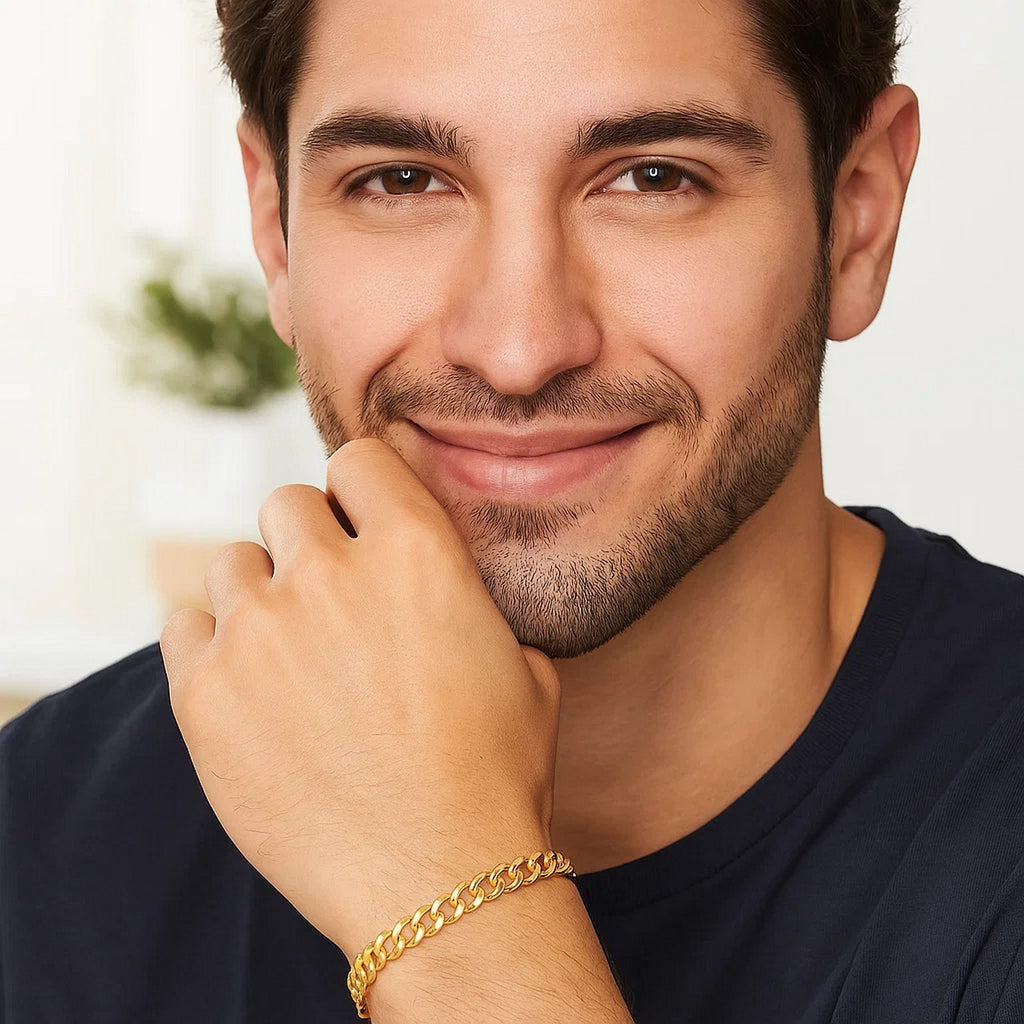 14k yellow gold solid curb bracelet featuring modern link design, showcasing elegance and timeless luxury.