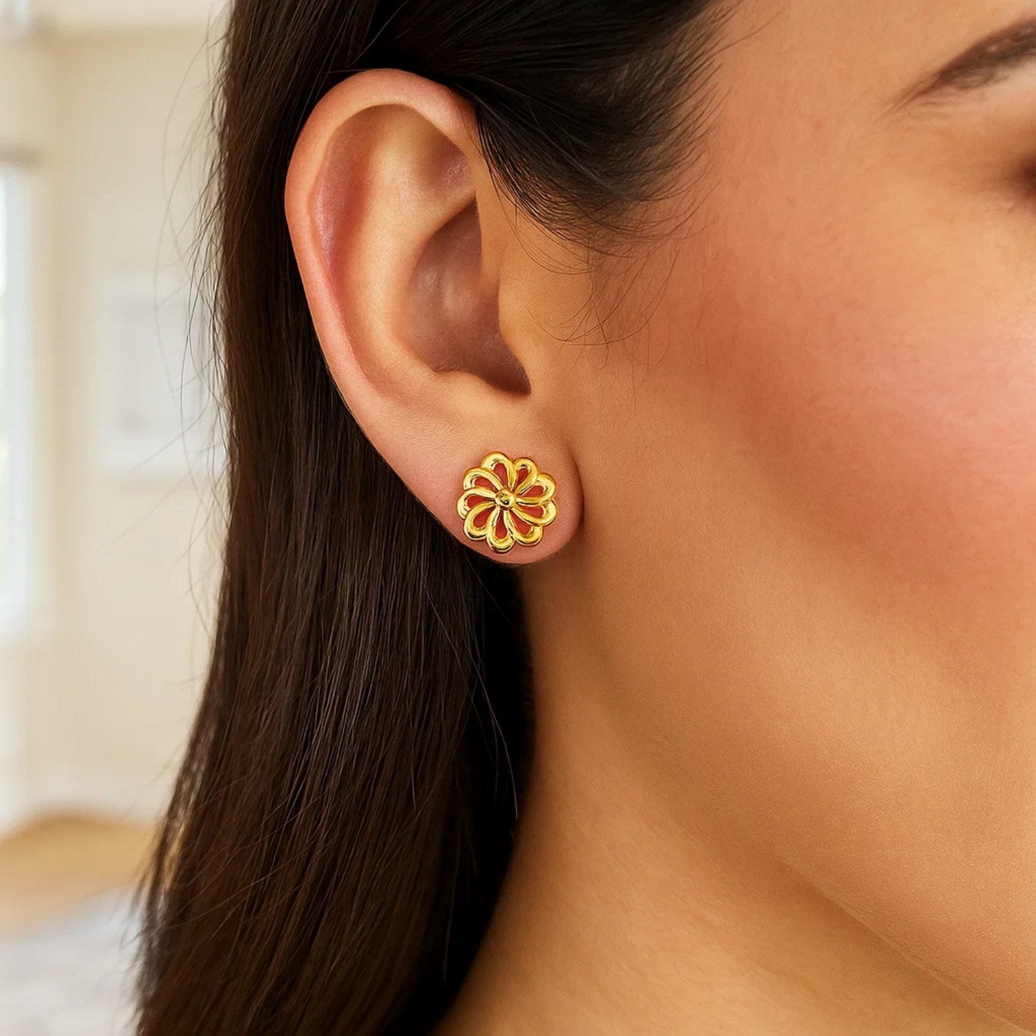 14k yellow gold floral post earrings featuring a modern design and exquisite craftsmanship for luxury elegance.