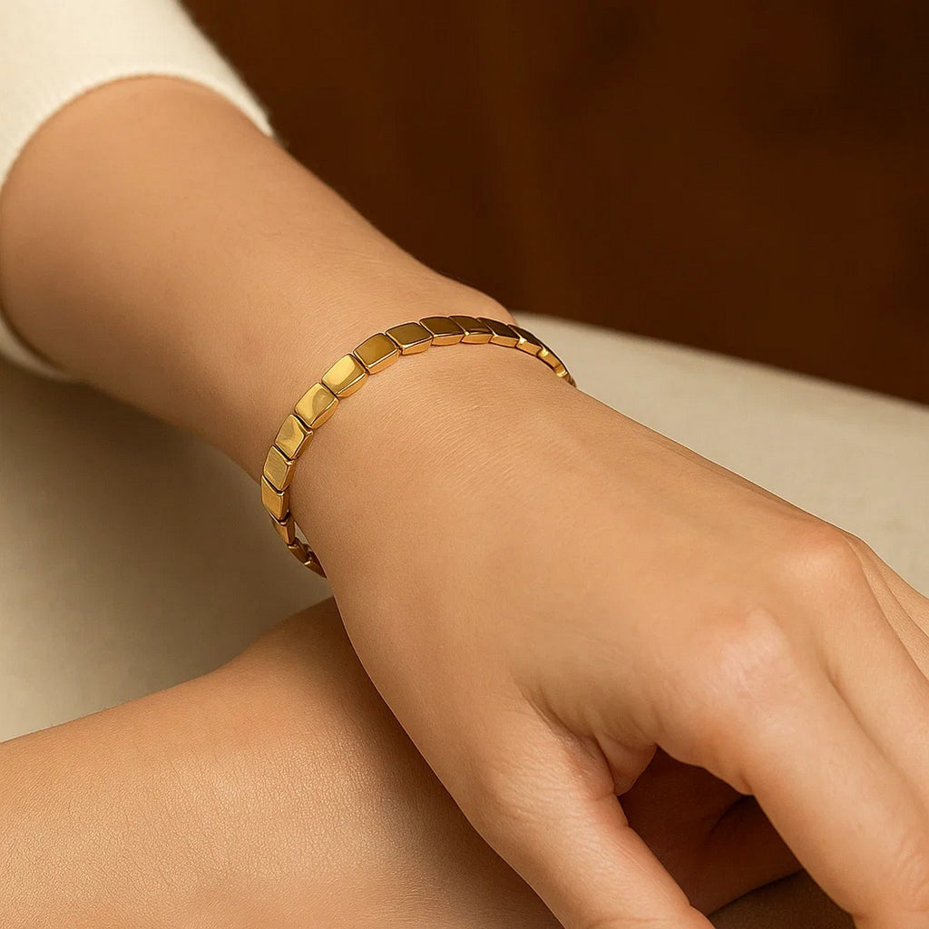 14k yellow gold high polish square link bracelet with modern design and elegant stud detailing, 6.00 mm width.