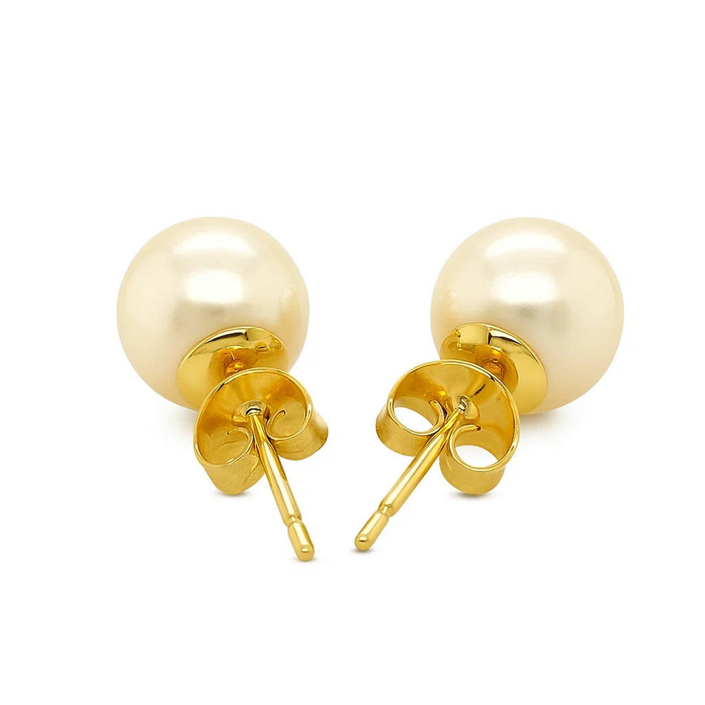 14k yellow gold stud earrings featuring 7mm round freshwater cultured pearls in a classic design.