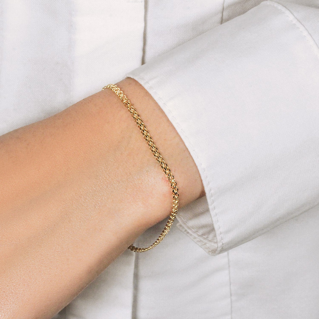 Elegant 14k yellow gold Bismark bracelet featuring a refined chain design, perfect for luxurious styling.