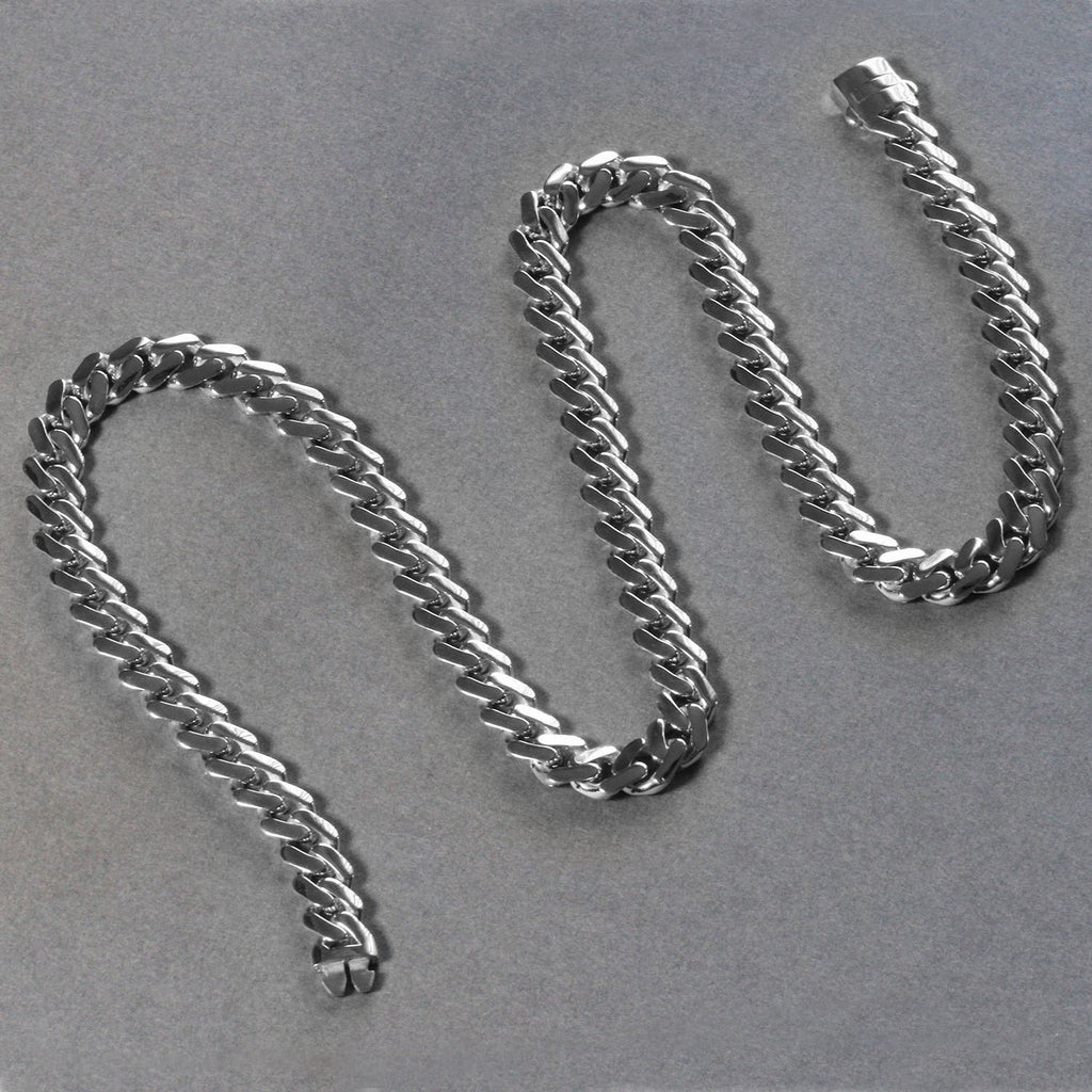 Polished 14k white gold curb chain necklace, 22 inches, showcasing modern elegance and refined craftsmanship.