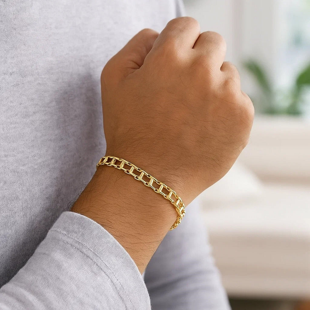 14k yellow gold men's bracelet featuring elegant rail motif links, 5.00 mm width, perfect for sophisticated style.