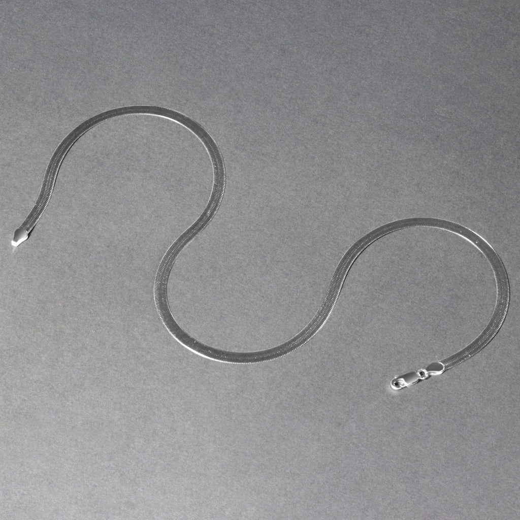 14k white gold super flex herringbone chain, modern design, 4.60 mm width, perfect for layering or standalone elegance.