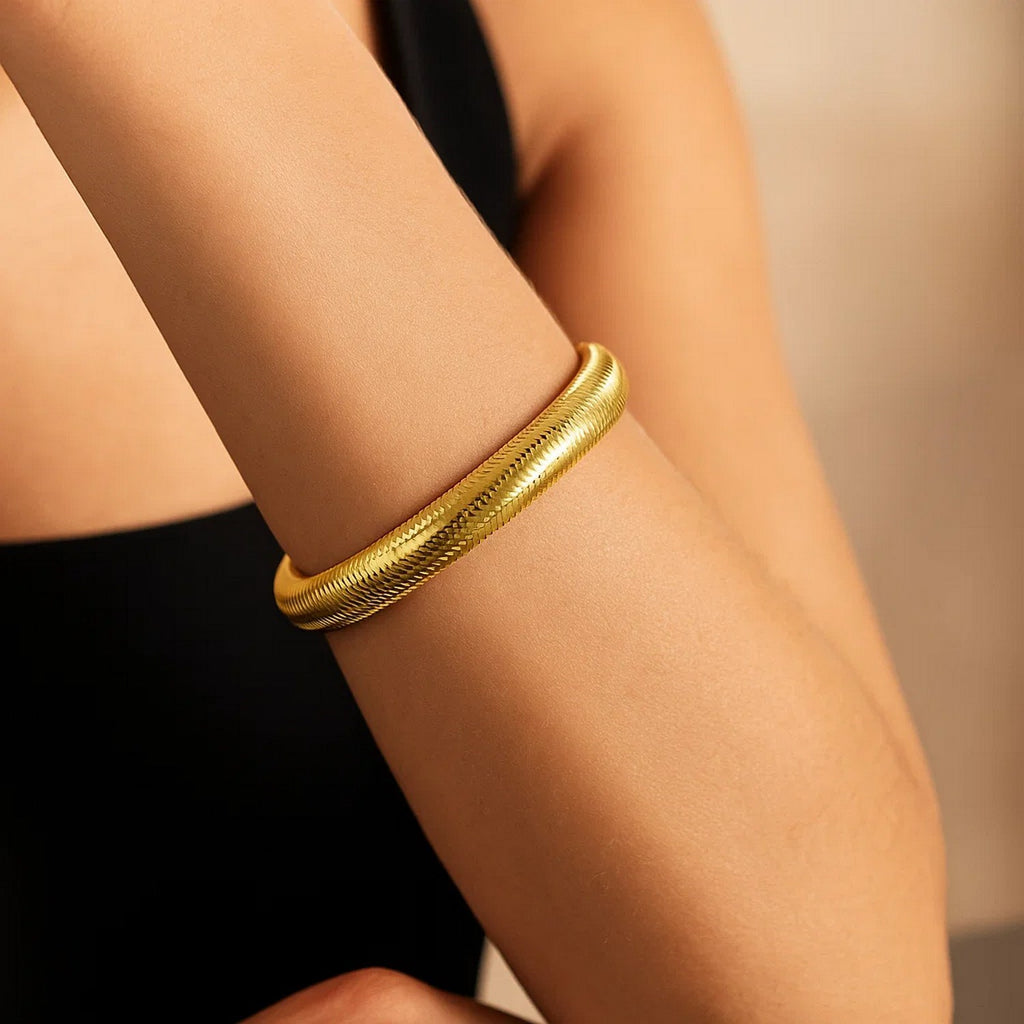 14k yellow gold large stretch mesh bracelet with contemporary design, featuring elegant link detailing and luxurious shine.