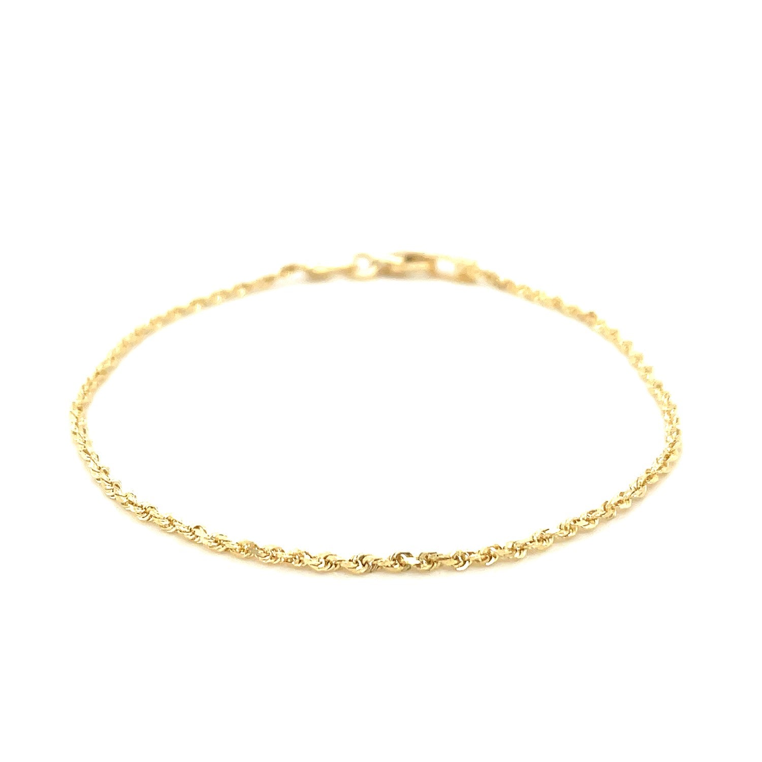 10k yellow gold diamond cut rope bracelet featuring a contemporary design and exquisite cushion cut details.