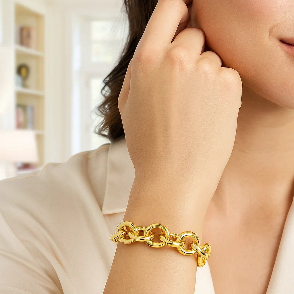 14k yellow gold round link bracelet with modern chain design, showcasing elegance and luxury in every detail.