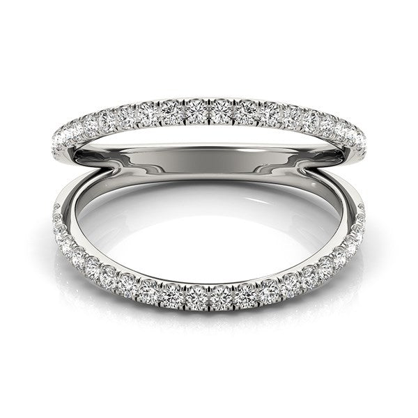 14k white gold diamond split band ring featuring contemporary design and 1/4 cttw of sparkling diamonds.