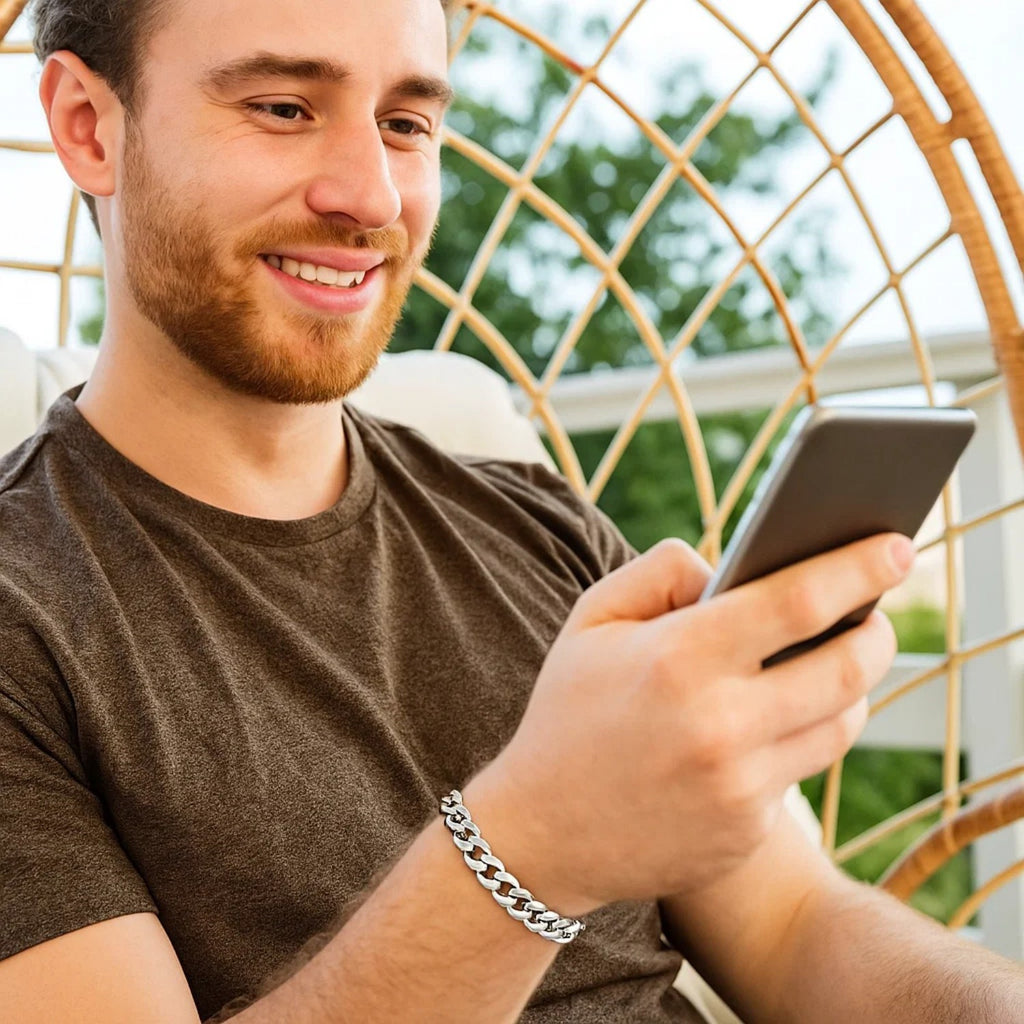14k white gold Miami Cuban bracelet featuring classic links, showcasing timeless elegance and luxury craftsmanship.