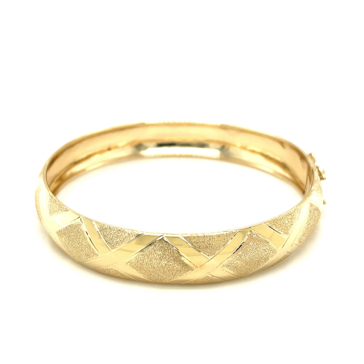 10k yellow gold bangle featuring a dual-textured diamond pattern, modern luxury design, 12.00 mm width.