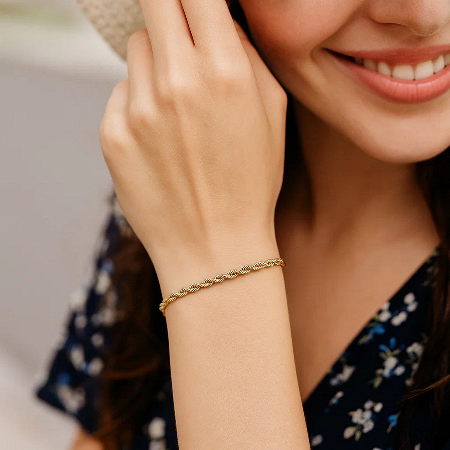 10k yellow gold diamond cut rope bracelet featuring a contemporary chain design, perfect for elegant styling.