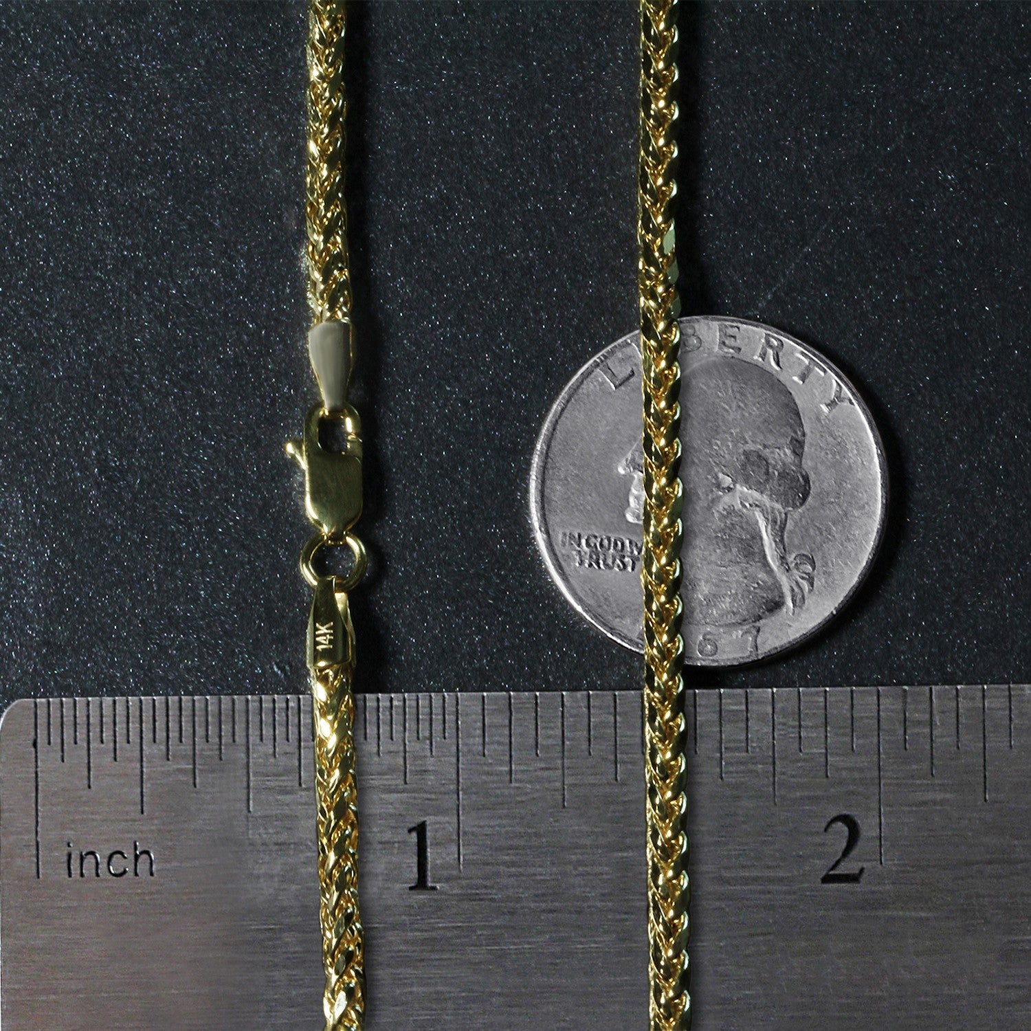 14k yellow gold diamond cut round Franco chain, elegantly designed at 2.70 mm for a luxurious touch.