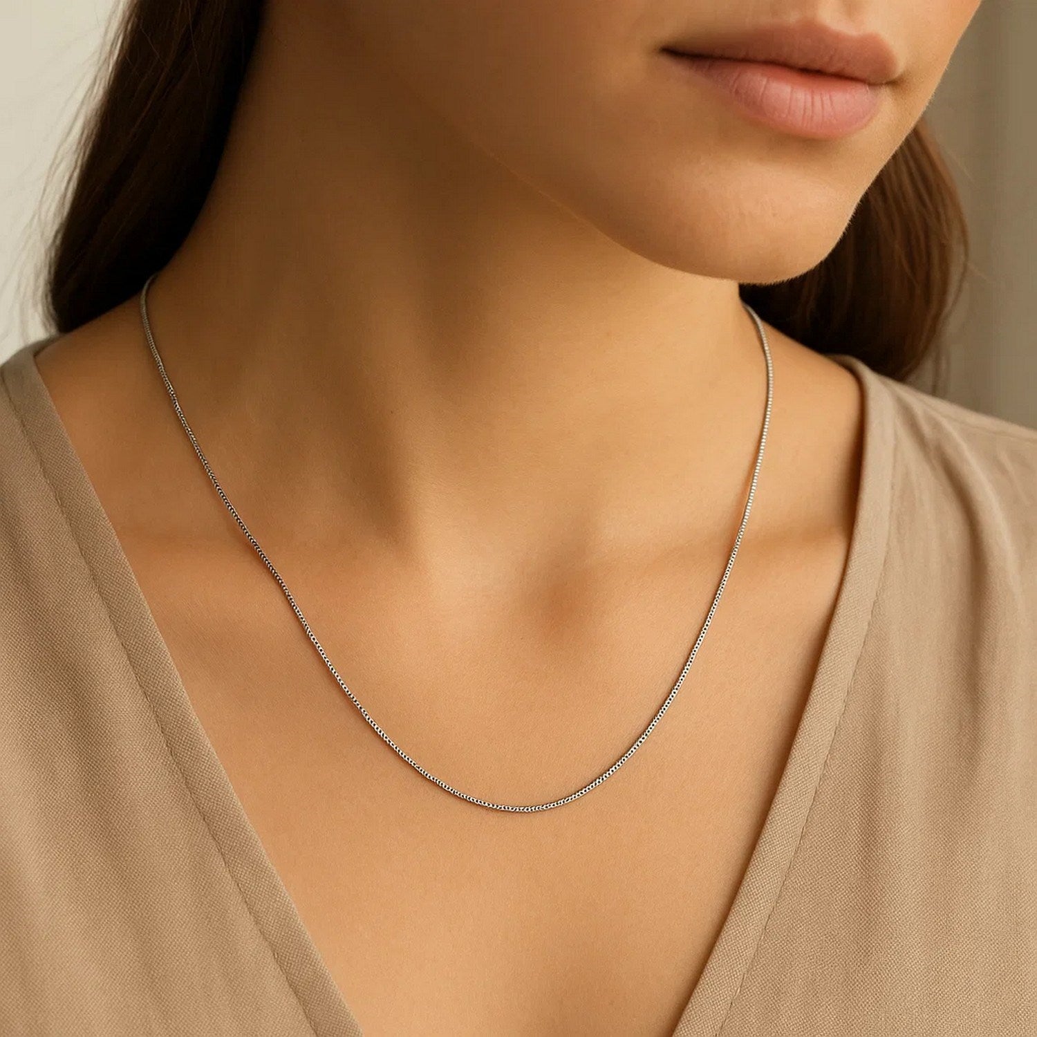 Klassisk bokskjede i 14 karat hvitt gull (0,45 mm)