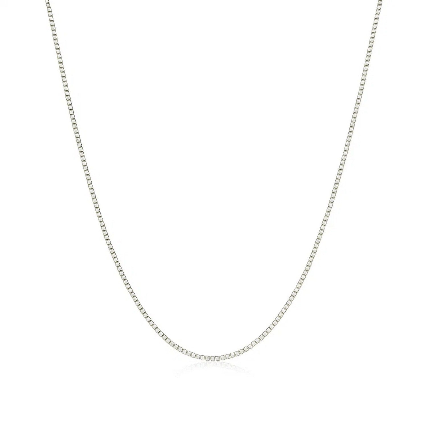 14k white gold classic box chain (0.45 mm) featuring a sleek, timeless design for elegant layering or solo wear.