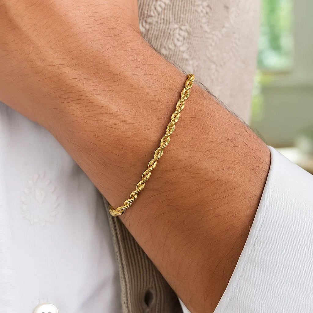 Silk rope chain bracelet in 14k yellow gold, featuring a classic design with elegant 3.00 mm links.