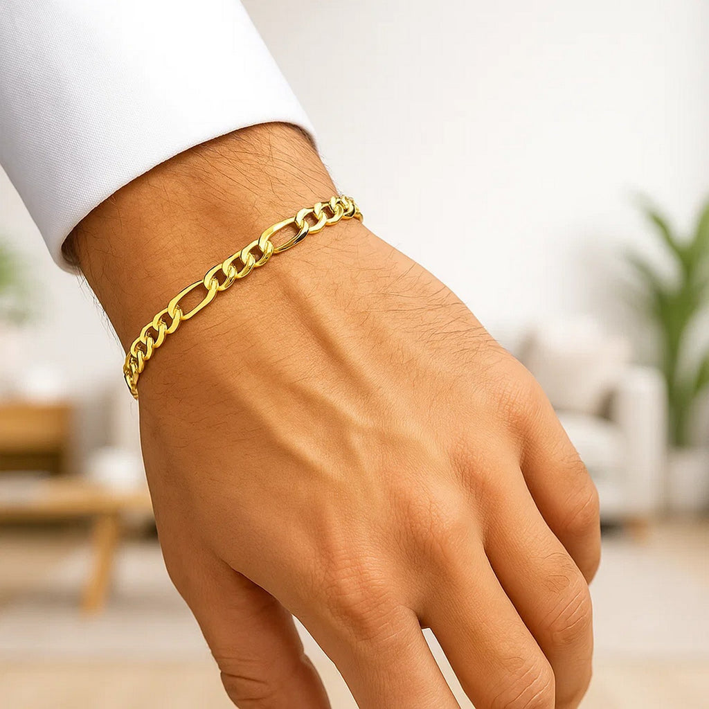 14k yellow gold Lite Figaro bracelet featuring modern chain links, elegant and versatile for any occasion.