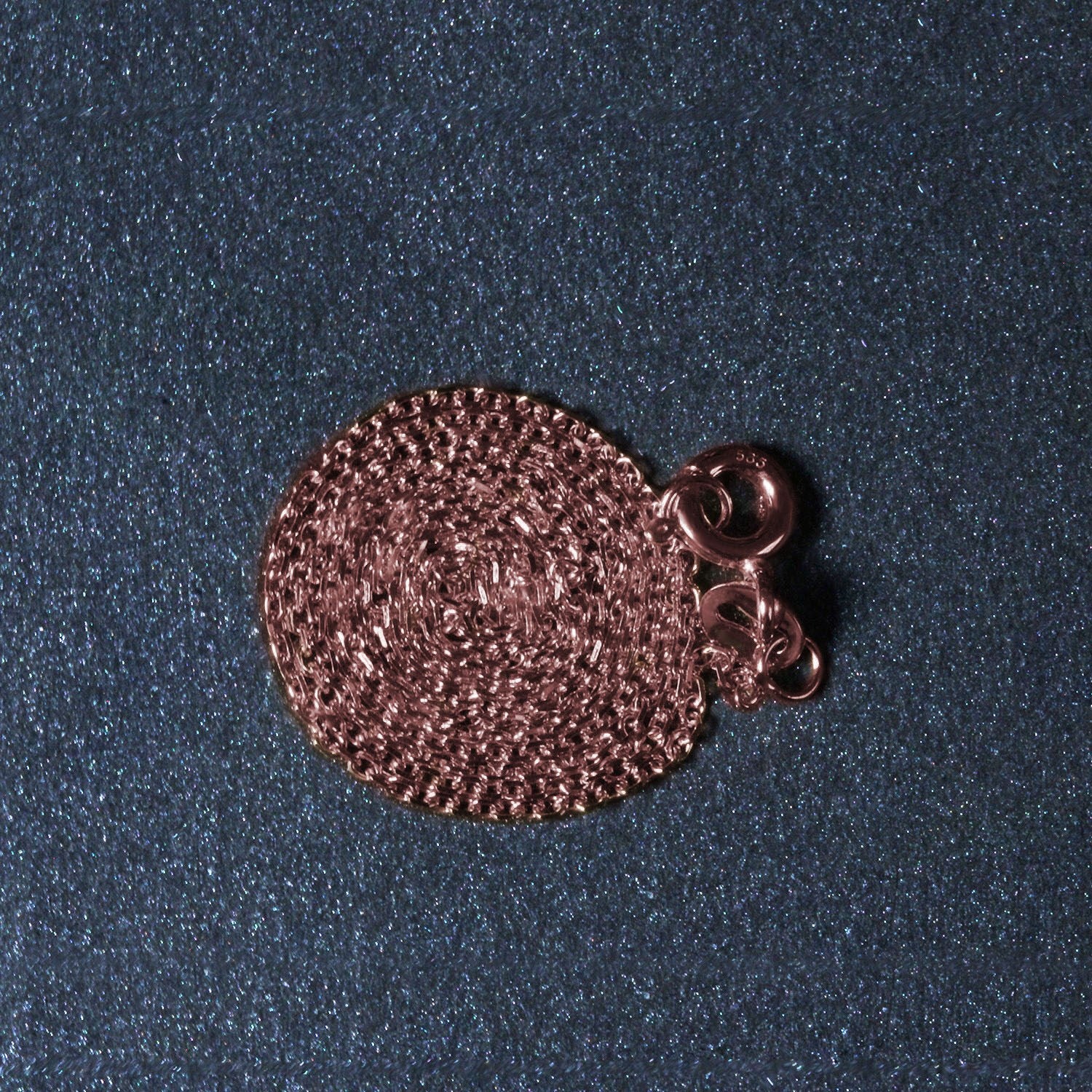Elegant 18k rose gold diamond cut cable link chain, featuring refined links and a luxurious shine.