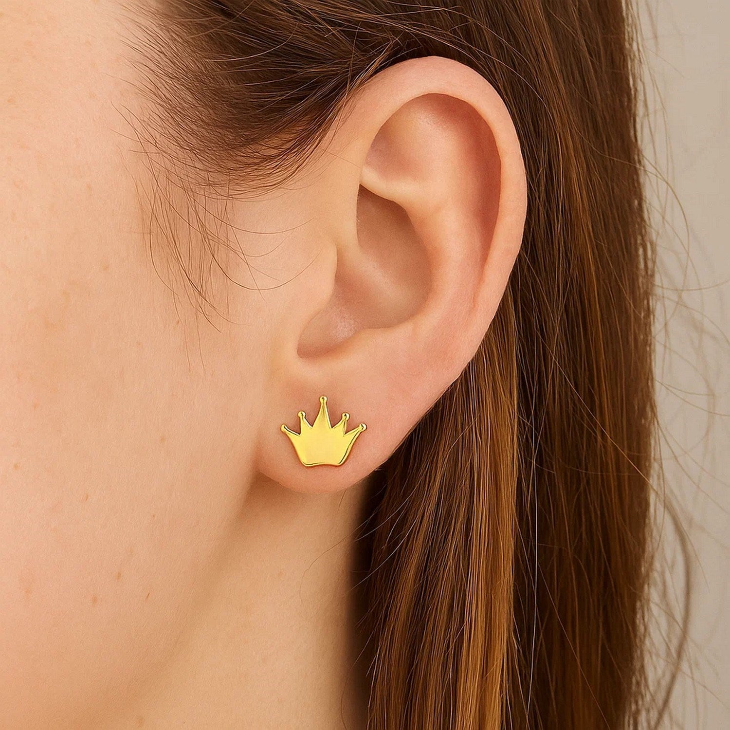 14k yellow gold crown post earrings featuring a modern design, perfect for adding luxury to any ensemble.