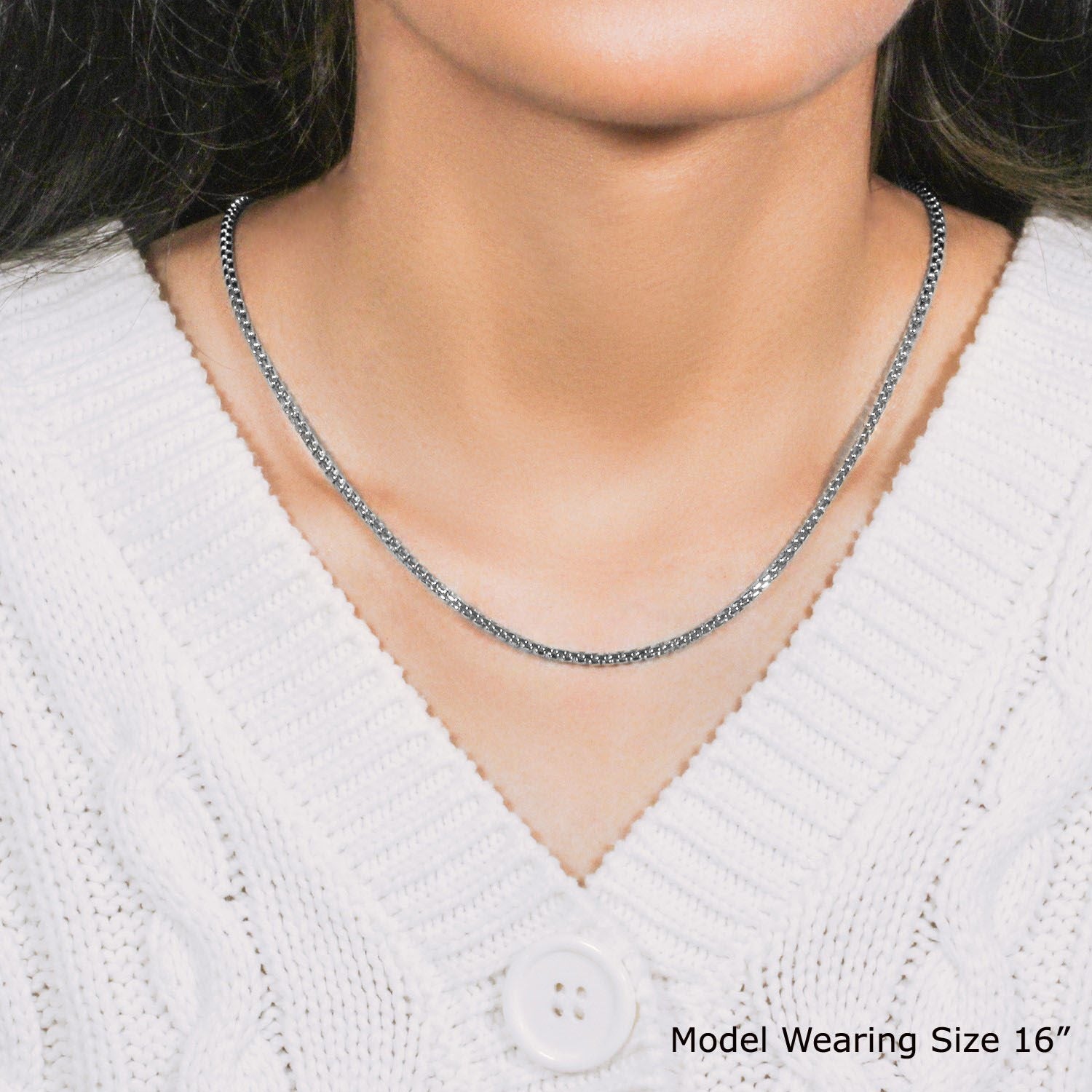 14k white gold solid round box chain, 2.5 mm, showcasing modern elegance and luxurious craftsmanship.