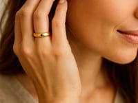 14k Yellow Gold Elegant 5.00mm Comfort Fit Wedding Ring