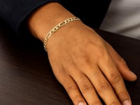 <em>Bracelet in 14K Yellow Gold, Substantial, Figaro (6.00 mm)</em>